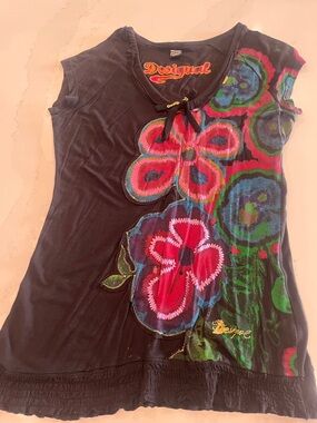 Desigual Black Short Sleeve Tee with Multicolor Floral Print